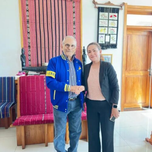 FELICIDADE PICTURE WITH MR. PRESIDENT